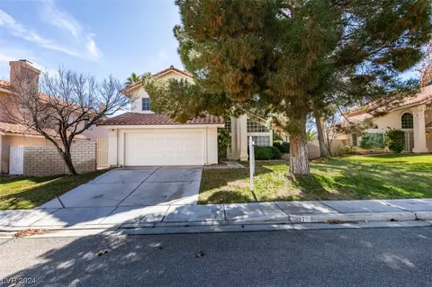 1327 Red Hollow Dr, North Las Vegas, NV 89031