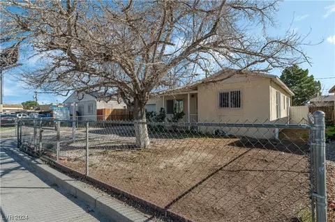 244 Cervantes St, Las Vegas, NV 89101