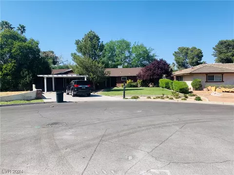2420 Laurie Dr, Las Vegas, NV 89102