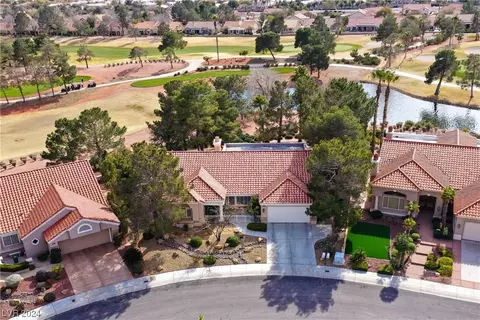 9101 Garden View Dr, Las Vegas, NV 89134