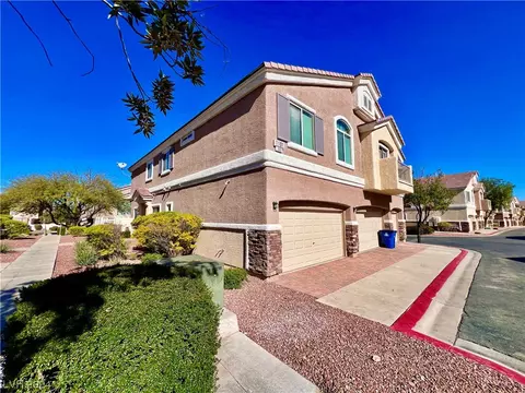 1101 Elation Ln #3, Henderson, NV 89002