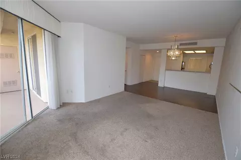 230 E Flamingo Rd #306, Las Vegas, NV 89169