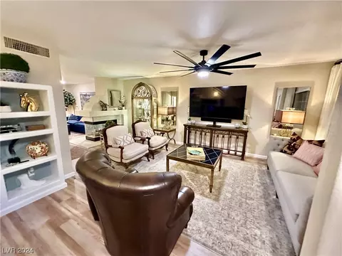 Living - 2154 Camel Mesa Dr, Laughlin, NV 89029 photo 5 of 7