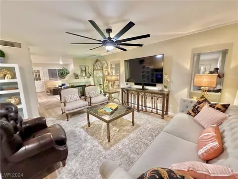 Living - 2154 Camel Mesa Dr, Laughlin, NV 89029 photo 4 of 7