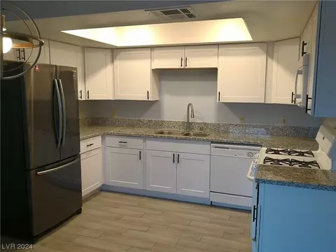 6623 W Tropicana Ave #102, Las Vegas, NV 89103