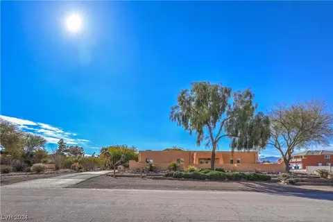 827 Havre Ave, Henderson, NV 89015