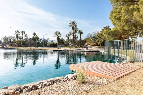 3005 Harbor Cove Dr, Las Vegas, NV 89128