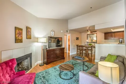 4200 S Valley View Blvd #3075, Las Vegas, NV 89103