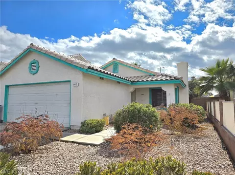 6417 Titan Ct, Las Vegas, NV 89108