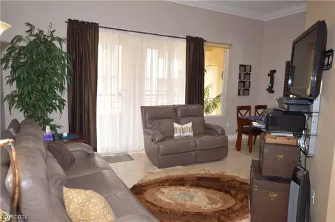 210 E Flamingo Rd #329, Las Vegas, NV 89169