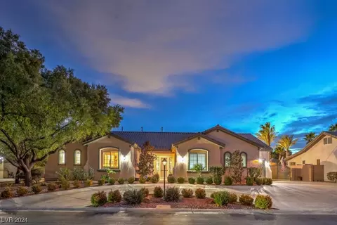 5901 Castleberry Peak Ave, Las Vegas, NV 89131