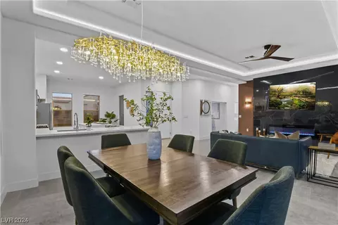 577 Mountain Links Dr, Henderson, NV 89012