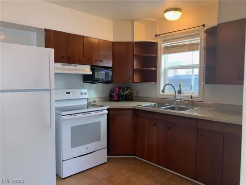 710 Avenue C, Ely, NV 89301 photo 4