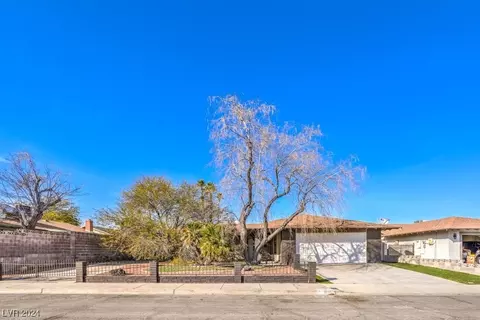6450 Derek Dr, Las Vegas, NV 89103