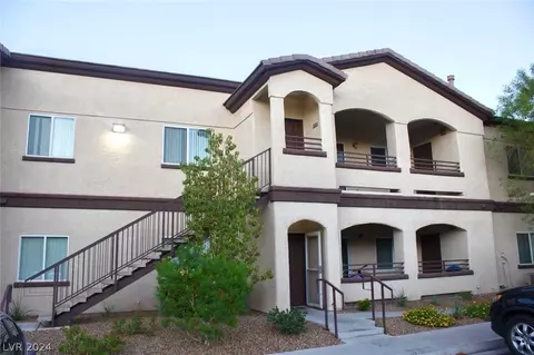 2291 W Horizon Ridge Pkwy #4220, Henderson, NV 89052