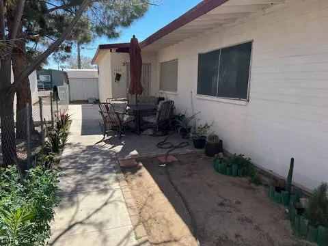 2120 Peyton Dr, Las Vegas, NV 89104