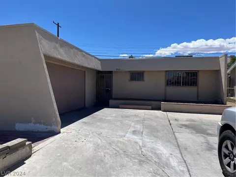 6401 Burgundy Way, Las Vegas, NV 89107