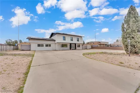 8006 Firethorn Ln, Las Vegas, NV 89123