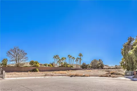 7670 Desperado St, Las Vegas, NV 89131