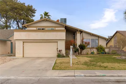 6810 Groveview Ln, Las Vegas, NV 89103