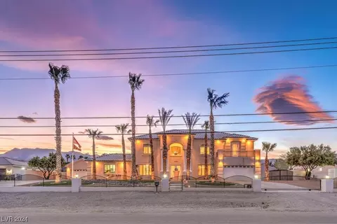 5055 N Chieftain St, Las Vegas, NV 89149