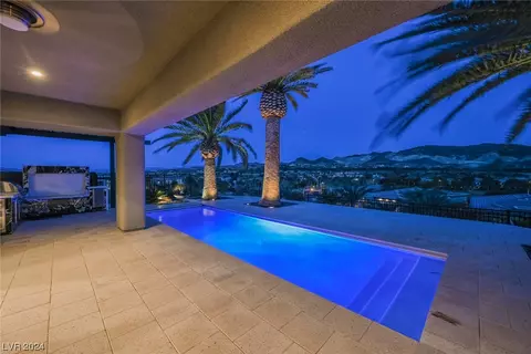 27 Reflection Cove Dr, Henderson, NV 89011