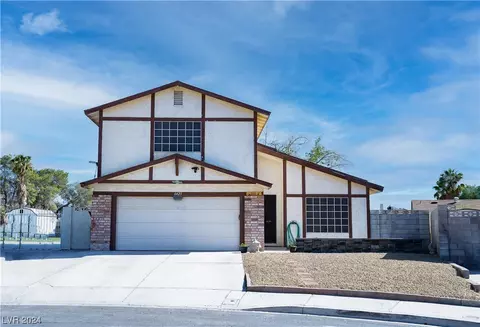 6423 Moonglow Dr, Las Vegas, NV 89156