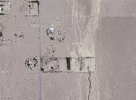 2363 N Saddleback Dr, Amargosa Valley, NV 89020