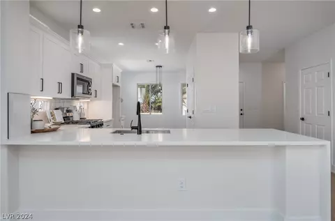 2823 Thunder Bay Ave, Henderson, NV 89052