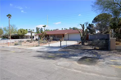 7764 Firethorn Ln, Las Vegas, NV 89123