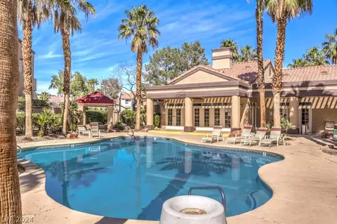 9325 W Desert Inn Rd #235, Las Vegas, NV 89117