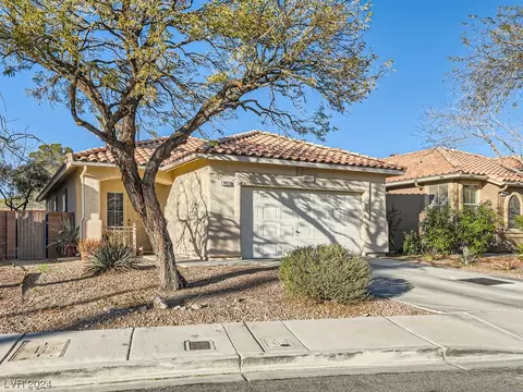 2422 Canberra Ave, Henderson, NV 89052