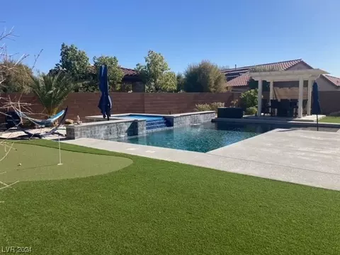 10182 Elk Valley St, Las Vegas, NV 89178