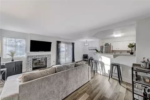 636 Yacht Harbor Dr #102, Las Vegas, NV 89145