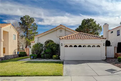 9609 Lazy River Dr, Las Vegas, NV 89117