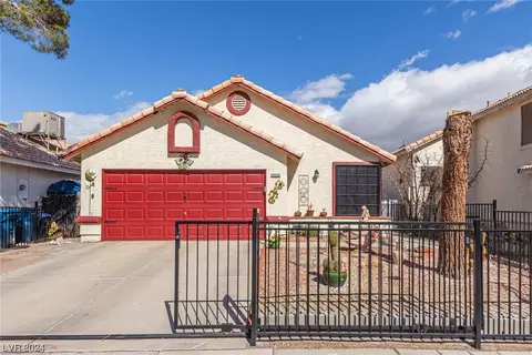 5920 Emerald Canyon Dr, Las Vegas, NV 89142