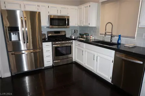 2081 Poppywood Ave, Henderson, NV 89012