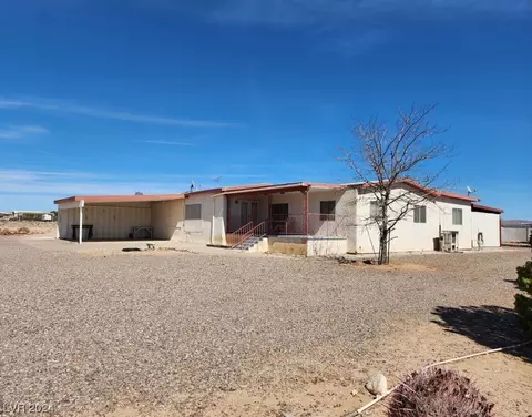 27 Aztec Rd, Cal Nev Ari, NV 89039