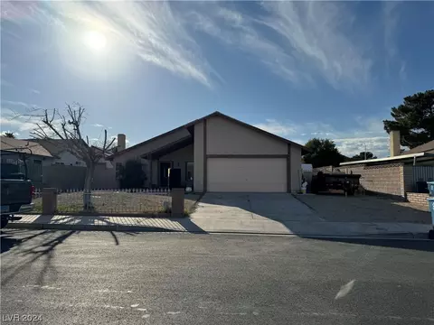 1720 Neptune Dr, Las Vegas, NV 89108