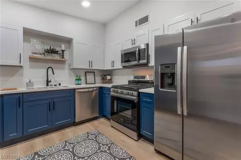 4912 Carmen Blvd, Las Vegas, NV 89108