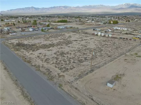 3341 N Woodchips Rd, Pahrump, NV 89060