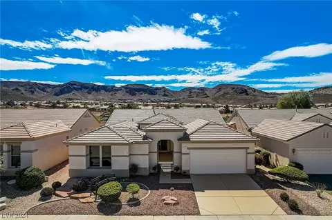 549 Mountain Links Dr, Henderson, NV 89012