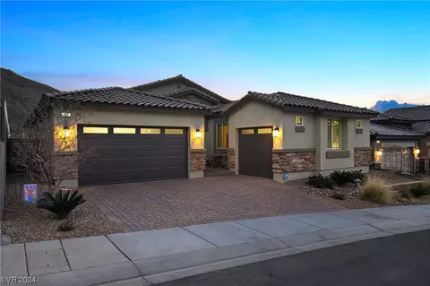 401 Oakey Crest Ridge St, Henderson, NV 89012