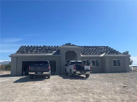 921 Fort Carson Rd, Pahrump, NV 89060