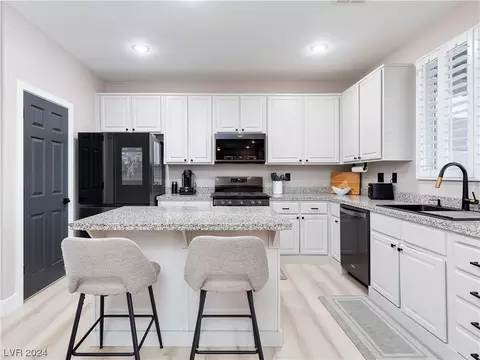 9174 Quiet Sky St, Las Vegas, NV 89123