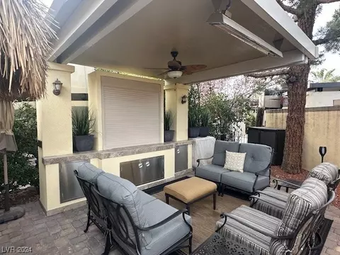8175 Arville St #325, Las Vegas, NV 89139