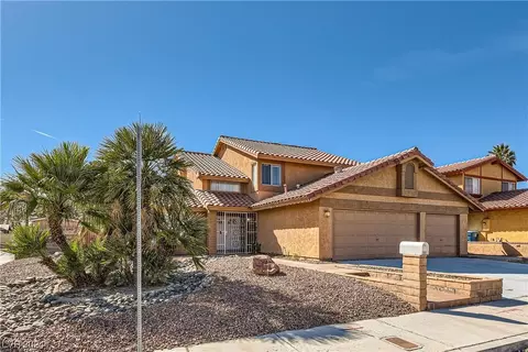 8701 Cremona Dr, Las Vegas, NV 89117