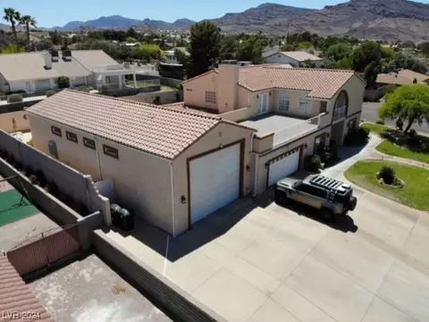 351 E Desert Rose Dr, Henderson, NV 89015