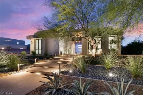 35 Morning Glow Ln, Las Vegas, NV 89135