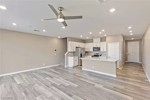 5294 Silver Branch Ave, Las Vegas, NV 89118